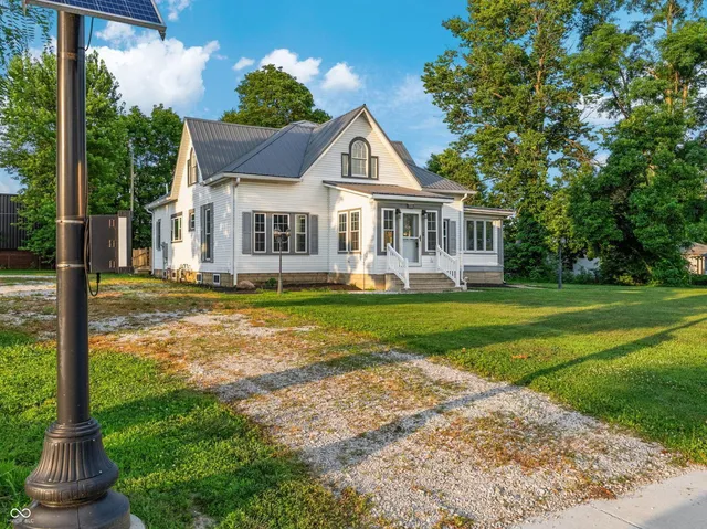 $329,900 | 516 Howard Avenue, Rockville, IN 47872