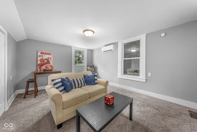 $329,900 | 516 Howard Avenue, Rockville, IN 47872