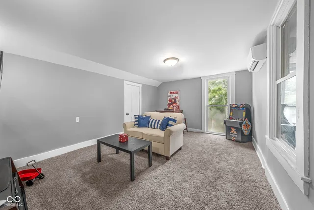 $329,900 | 516 Howard Avenue, Rockville, IN 47872