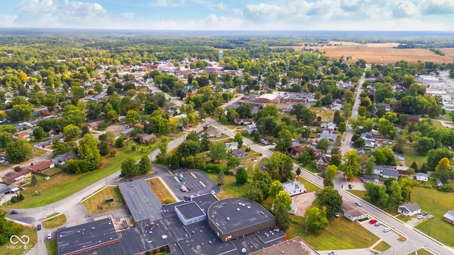 $329,900 | 516 Howard Avenue, Rockville, IN 47872