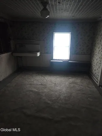 $114,000 | 26 Lyman Street, Hoosick Falls, NY 12090