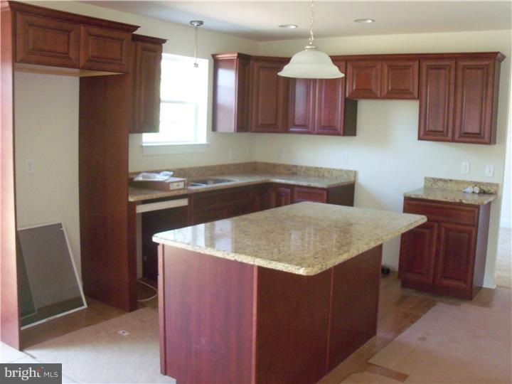 2886 Upper Ridge Road Pennsburg, PA 18073 - Photo 4 of 20