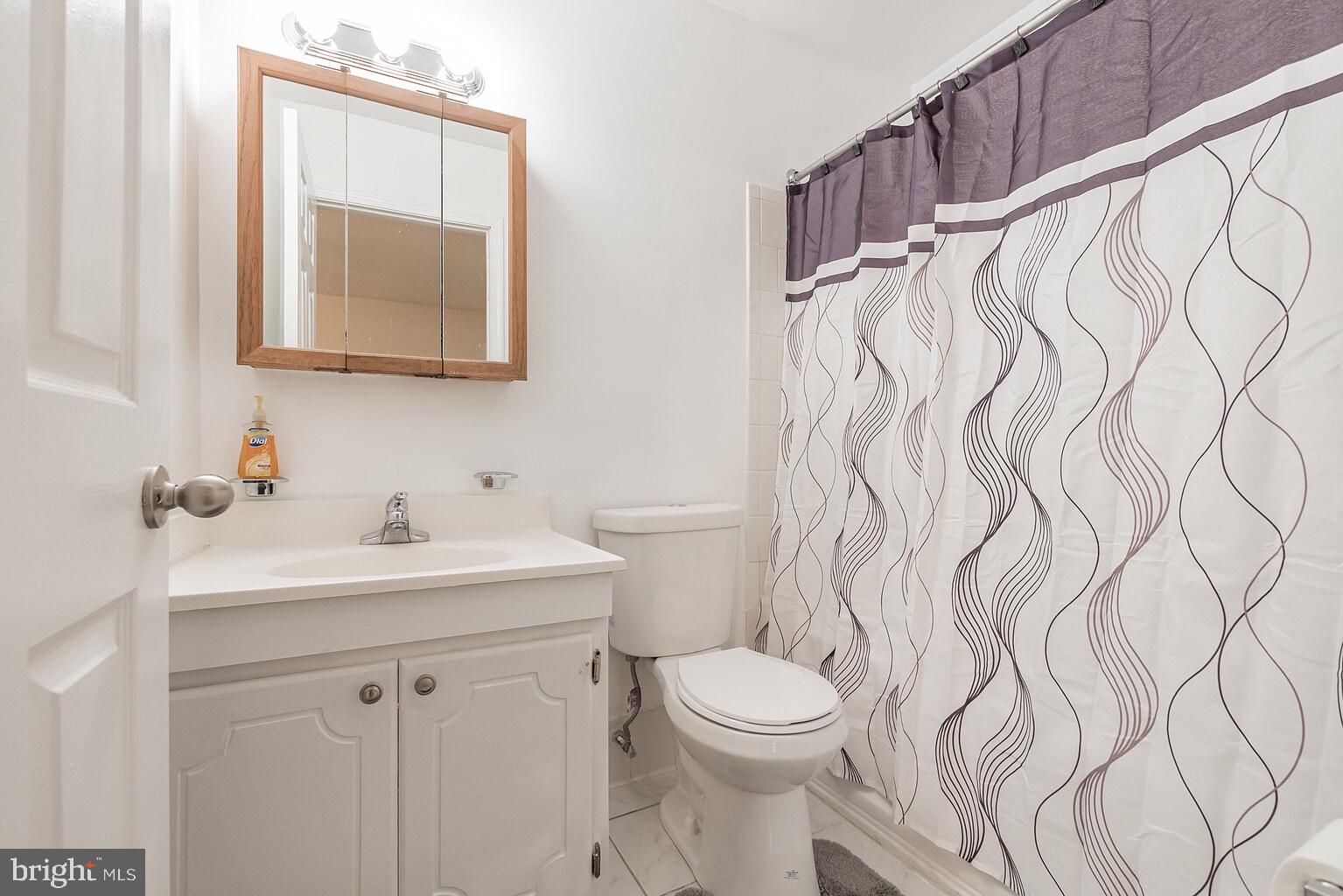 1063 Downton Road Baltimore, MD 21227 - Photo 17 of 30