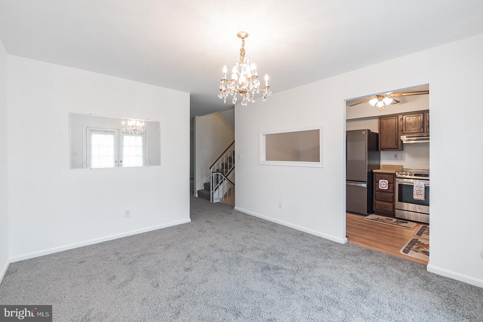 1063 Downton Road Baltimore, MD 21227 - Photo 9 of 30