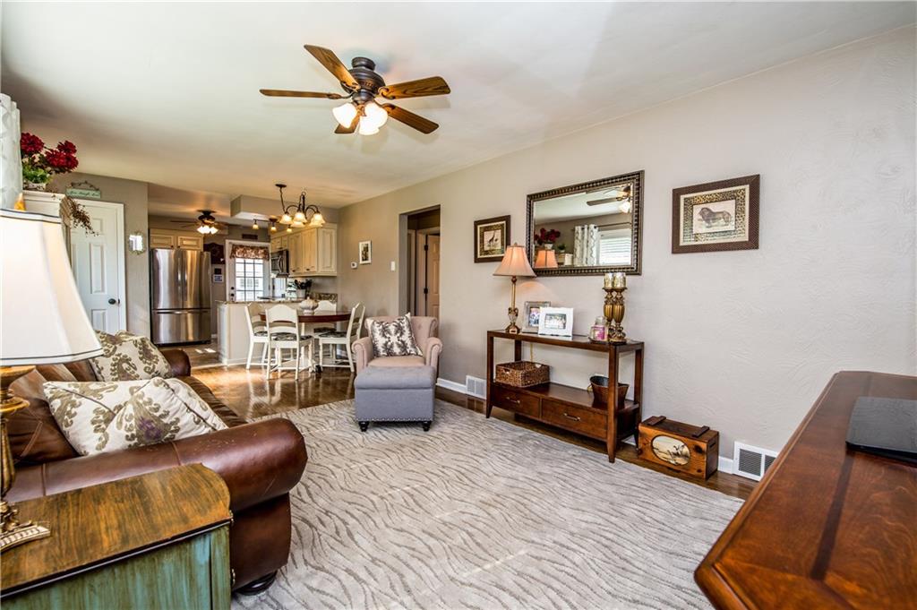 2397 Nicholson Road Sewickley, PA 15143 - Photo 3 of 24 Gallery Image 3