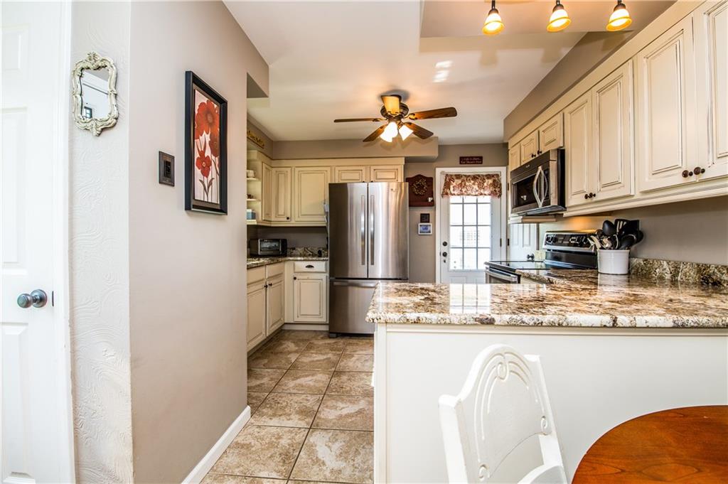 2397 Nicholson Road Sewickley, PA 15143 - Photo 7 of 24 Gallery Image 7