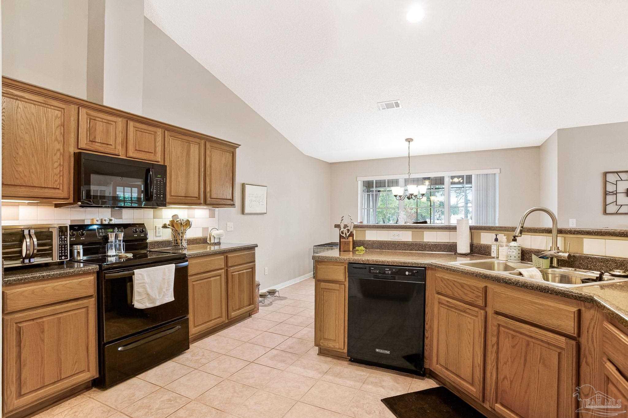 1956 Crown Pointe Boulevard Pensacola, FL 32506 - Photo 14 of 68