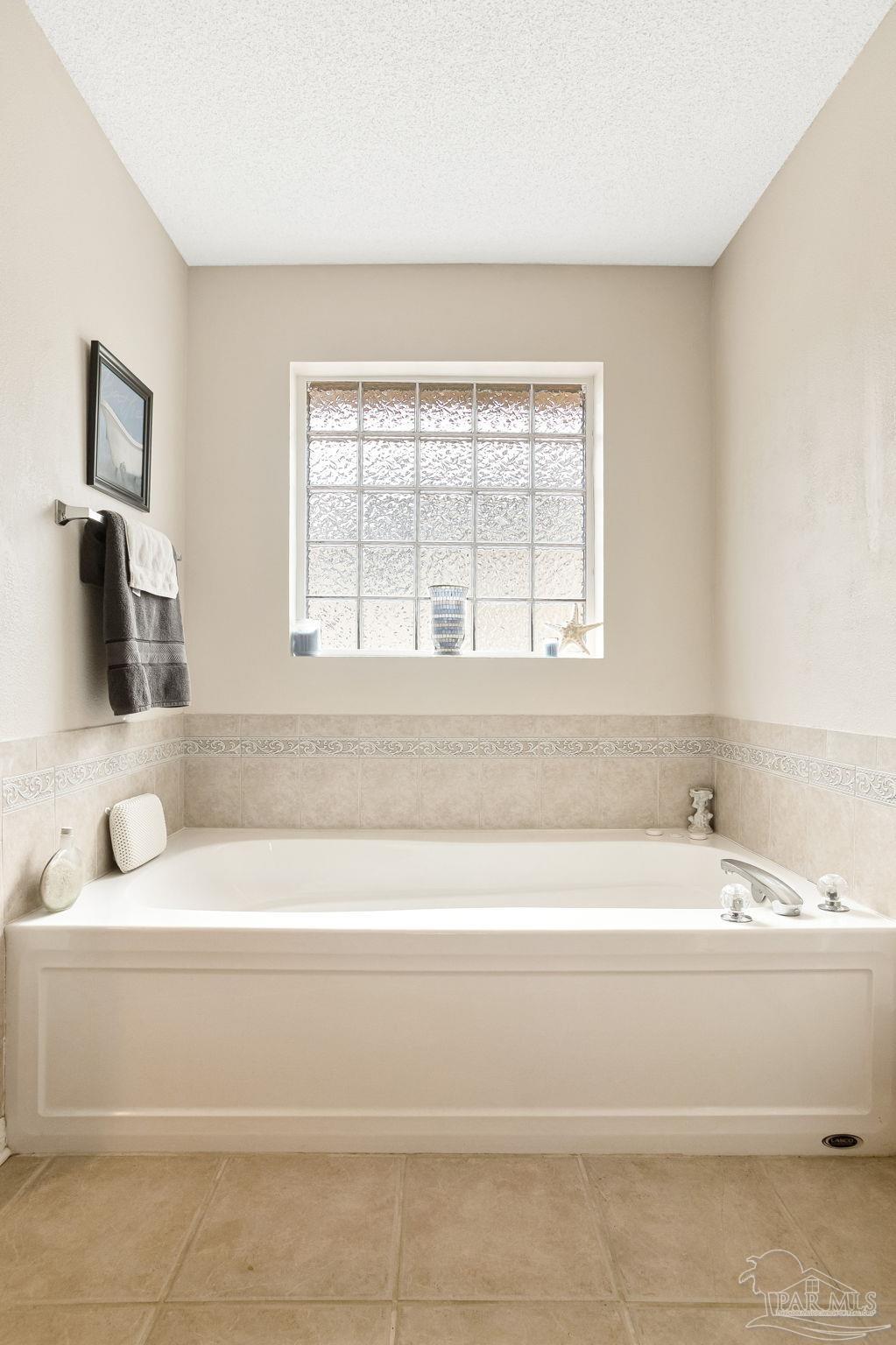 1956 Crown Pointe Boulevard Pensacola, FL 32506 - Photo 31 of 68