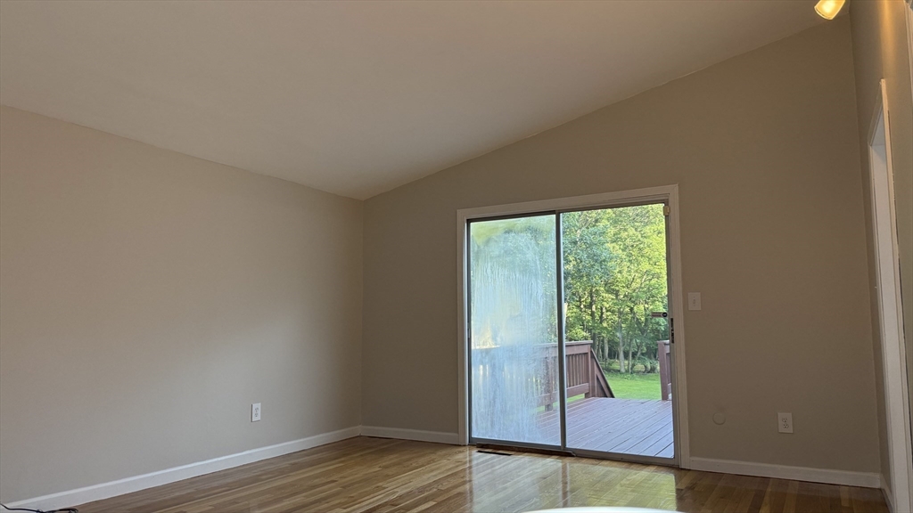48 Badger Road Framingham, MA 01702 - Photo 7 of 42