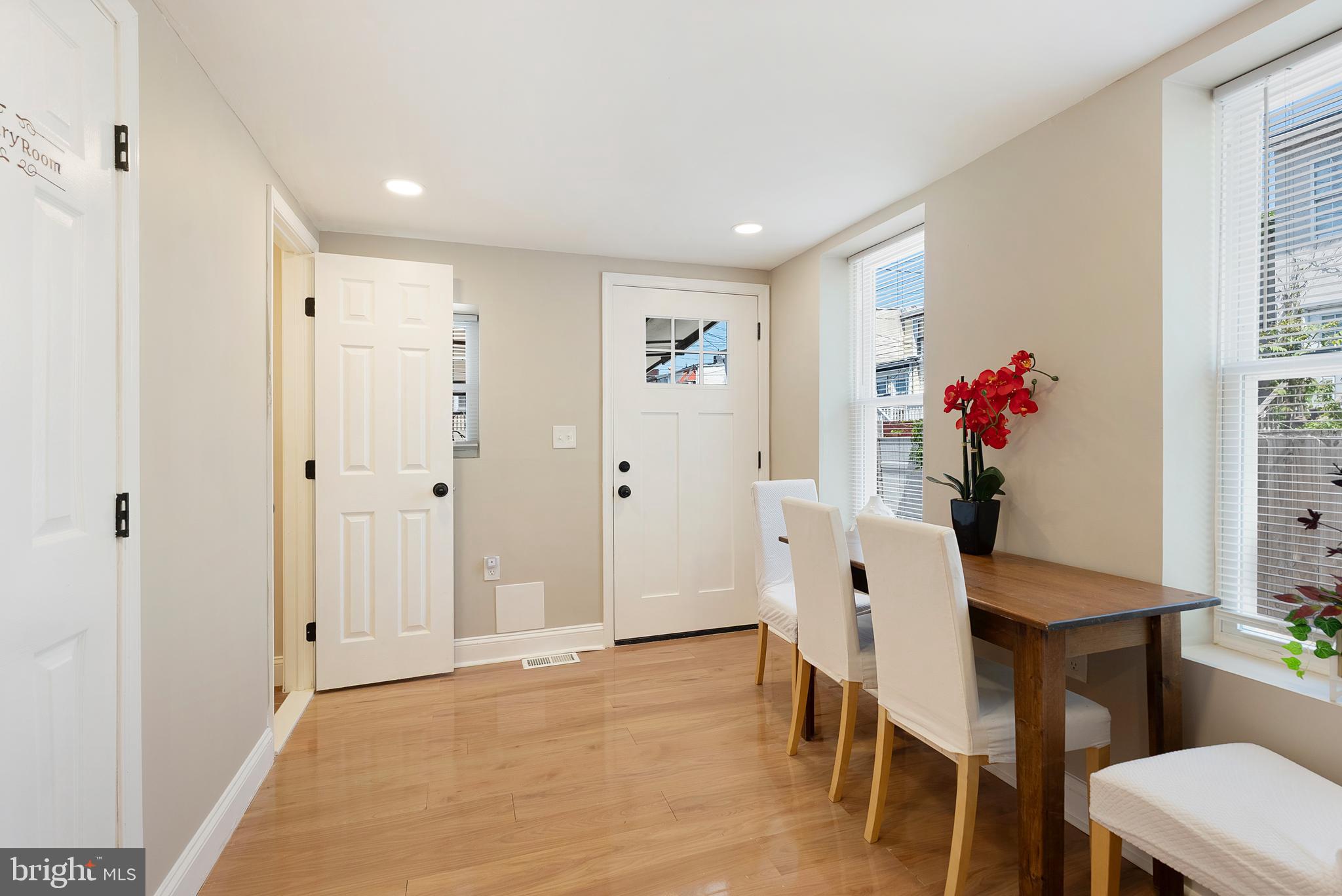 1102 Carroll Street Baltimore, MD 21230 - Photo 15 of 52 Breakfast area