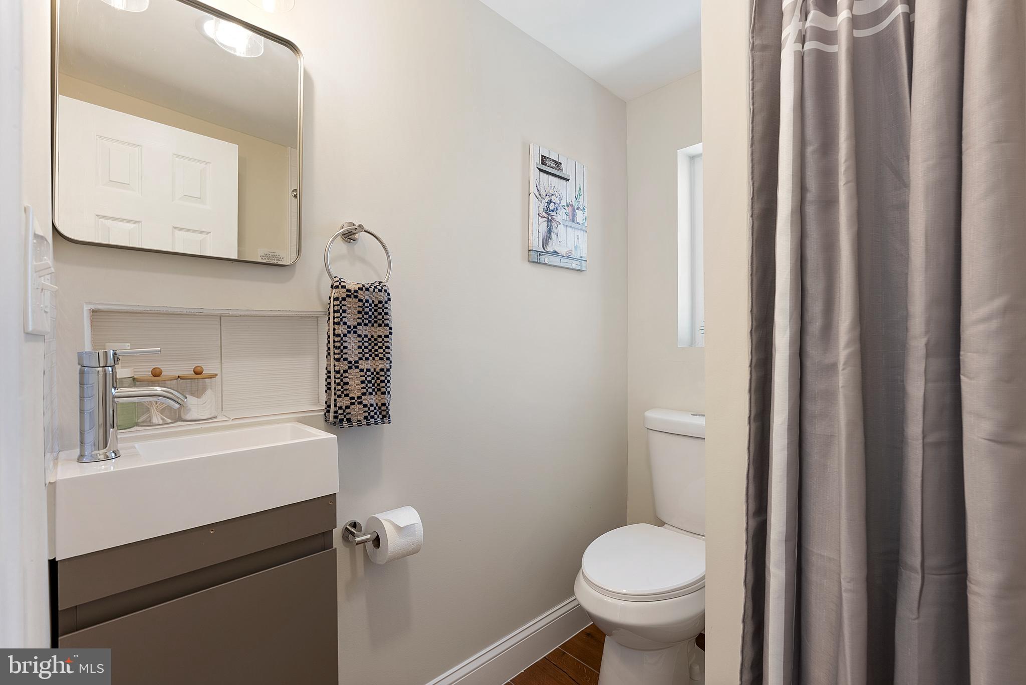 1102 Carroll Street Baltimore, MD 21230 - Photo 29 of 52 Private bathroom in Bedroom #3