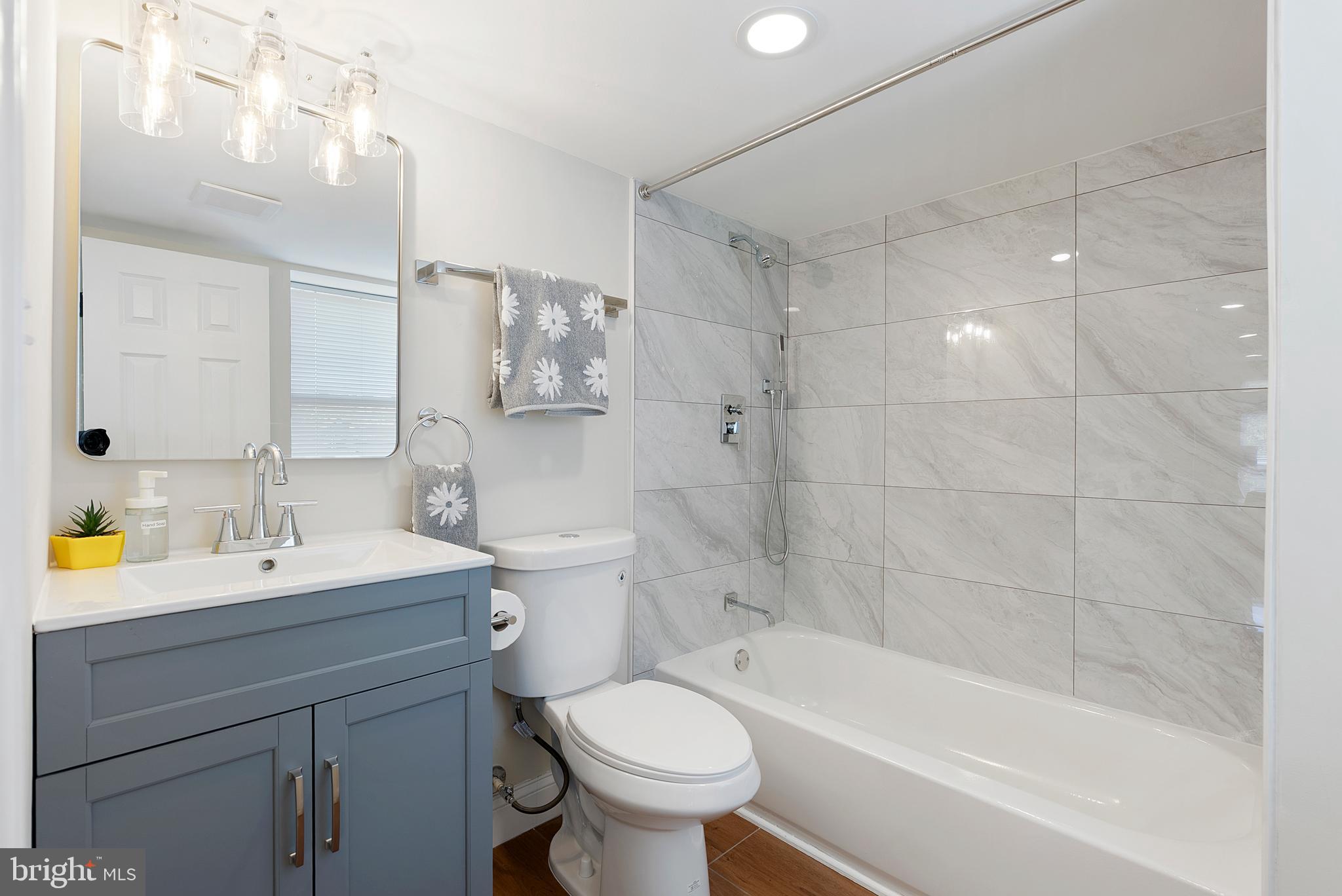 1102 Carroll Street Baltimore, MD 21230 - Photo 35 of 52 Bathroom on the 3rd floor