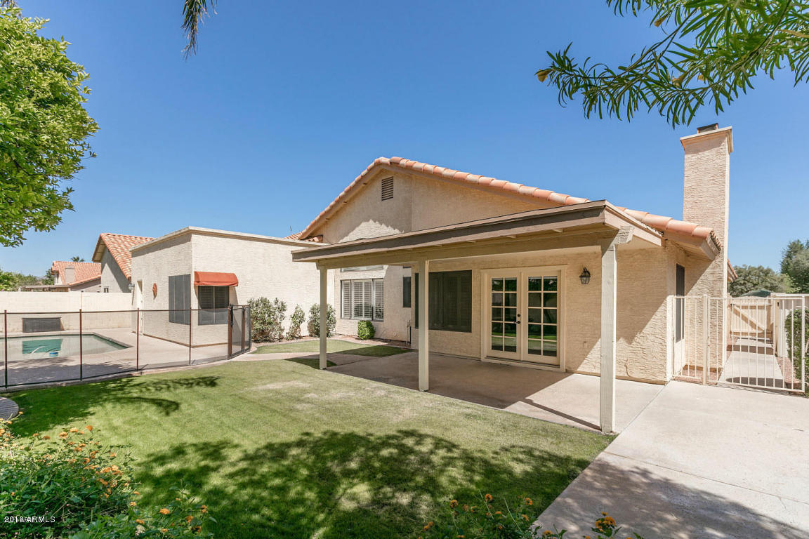 221 West Knox Road Tempe, AZ 85284 - Photo 8 of 24 221 W Knox beautiful yard