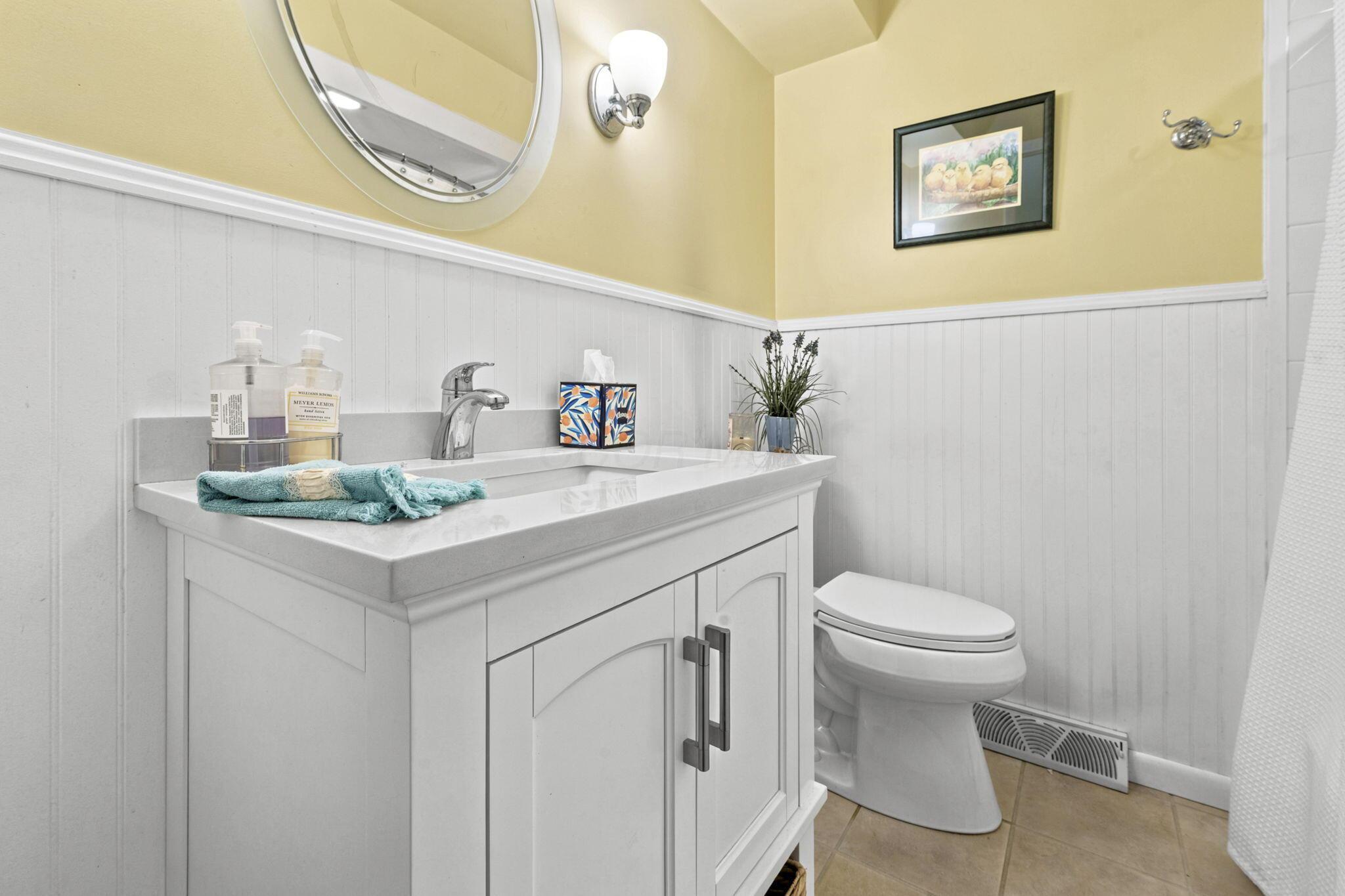 621 Old Coach Road Westerville, OH 43081 - Photo 24 of 50 Tub/shower
