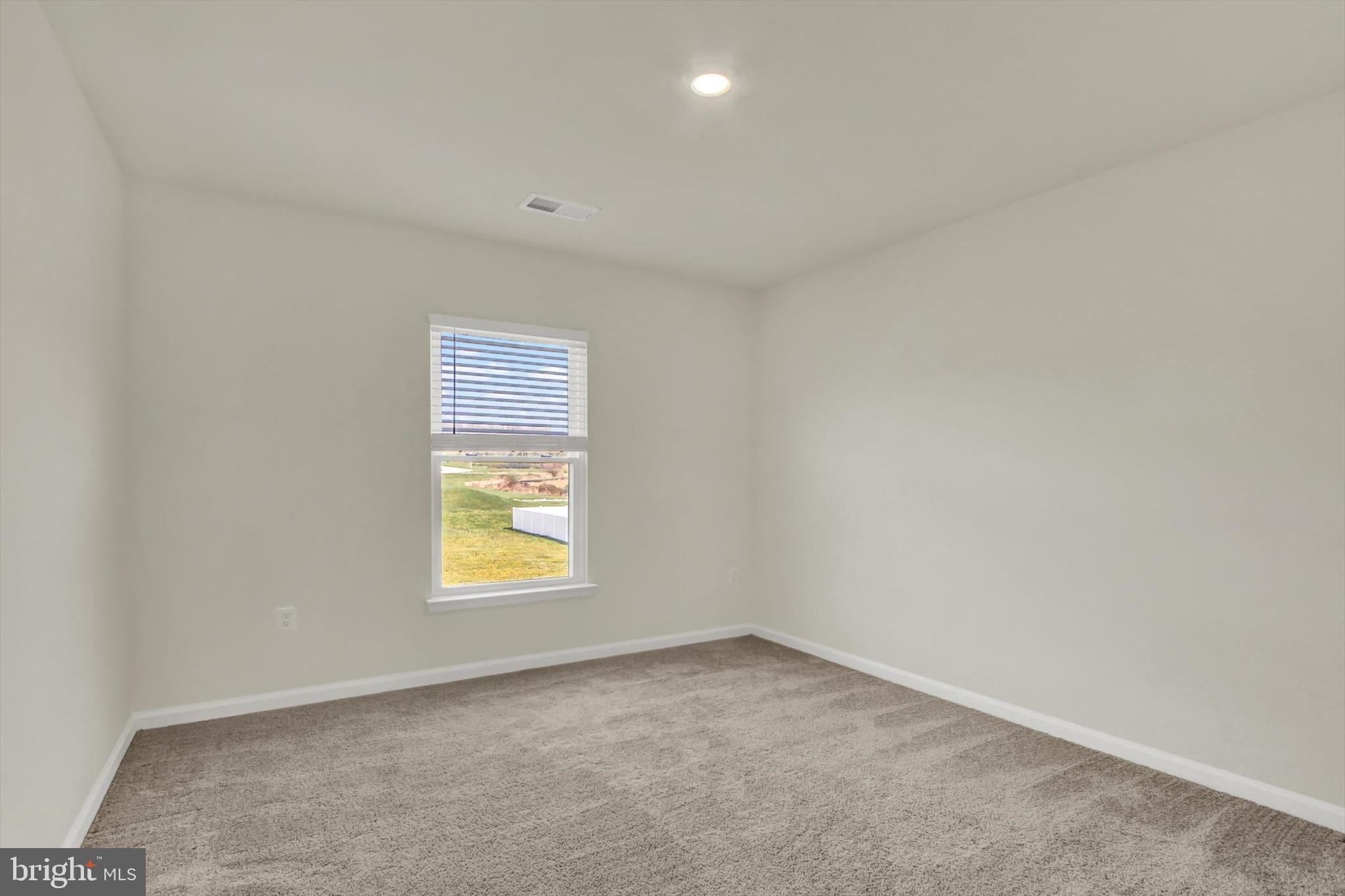 251 Piedmont Way Hanover, PA 17331 - Photo 22 of 29 an empty room with a window