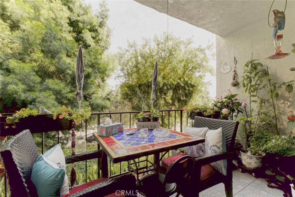 1401 Valley View Road, Unit 206 Glendale, CA 91202 - Photo 20 of 35
