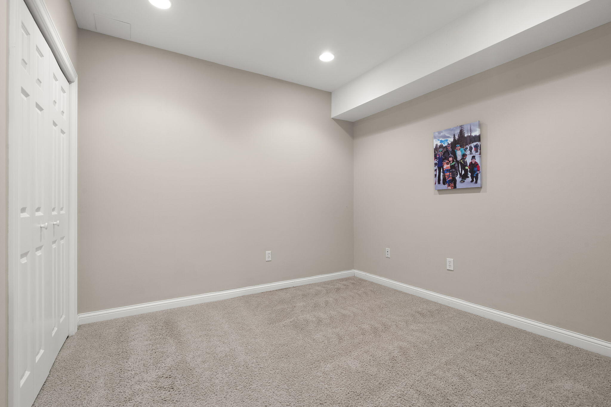 8331 Doubletree Drive North Crown Point, IN 46307 - Photo 37 of 49 an empty room with a hallway