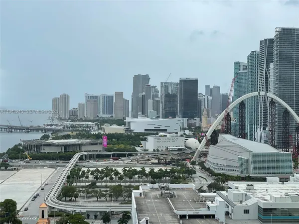 a picture of city view