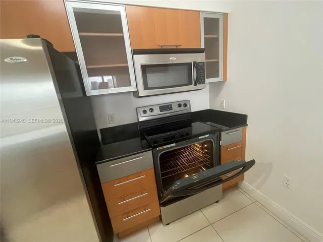 $2,699 | 1750 North Bayshore Drive, Unit 2810, Miami, FL 33132