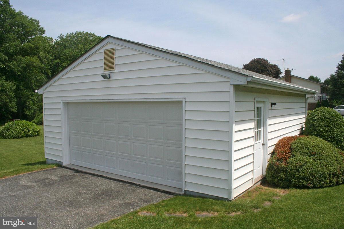 2600 McComas Road White Hall, MD 21161 - Photo 21 of 30 Exterior (Rear) garage