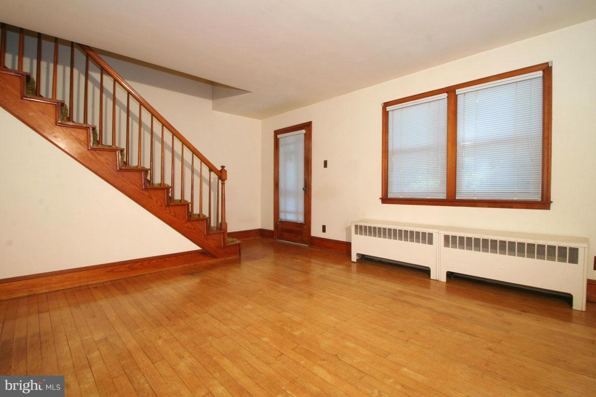 2600 McComas Road White Hall, MD 21161 - Photo 4 of 30 Living Room