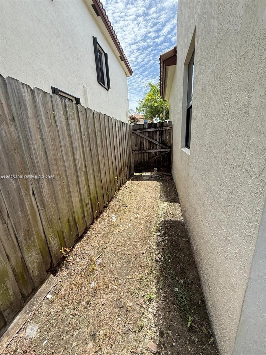 156 Northeast 24th Avenue Homestead, FL 33033 - Photo 15 of 25