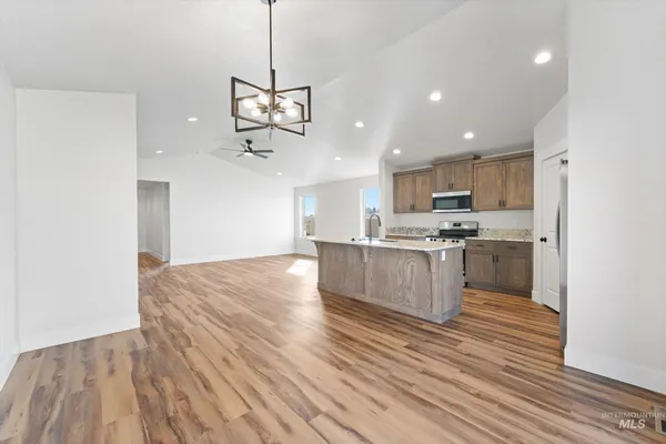 $364,900 | 1142 Velvet Loop, Wilder, ID 83676