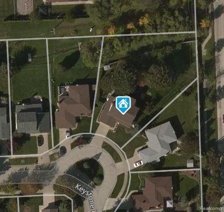 42570 Keystone Canton, MI 48187 - Photo 48 of 51 Keystone Yard.JPG