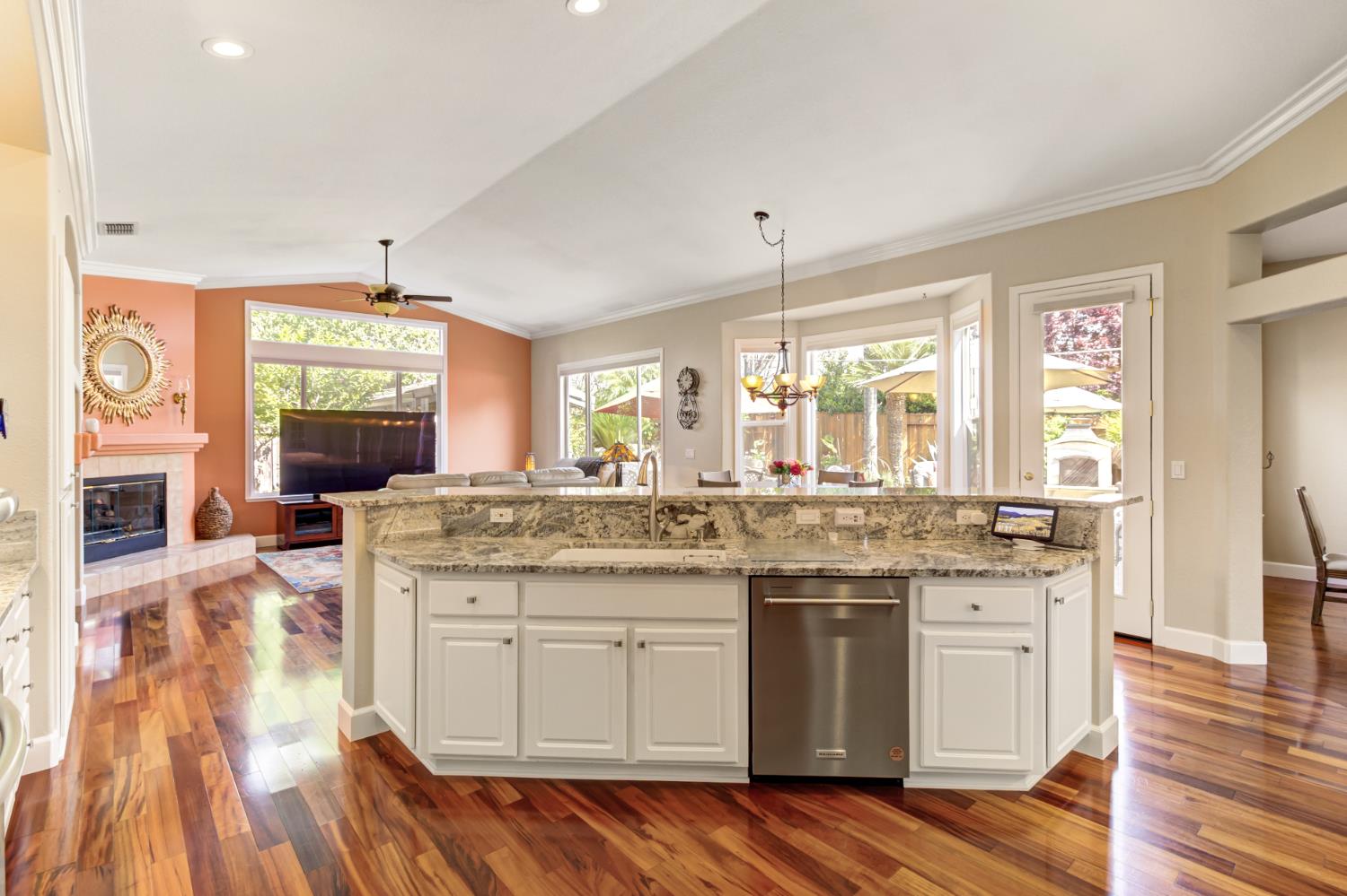 516 Rye Court Roseville, CA 95747 - Photo 10 of 52