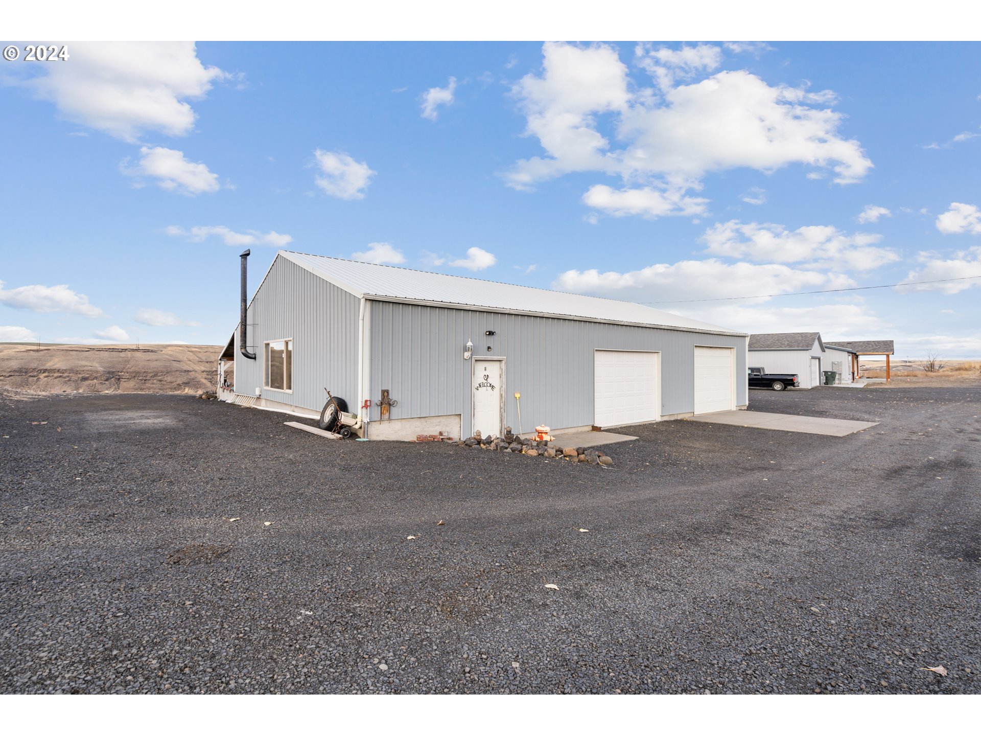 1651 Southeast Isaac Avenue Pendleton, OR 97801 - Photo 4 of 33