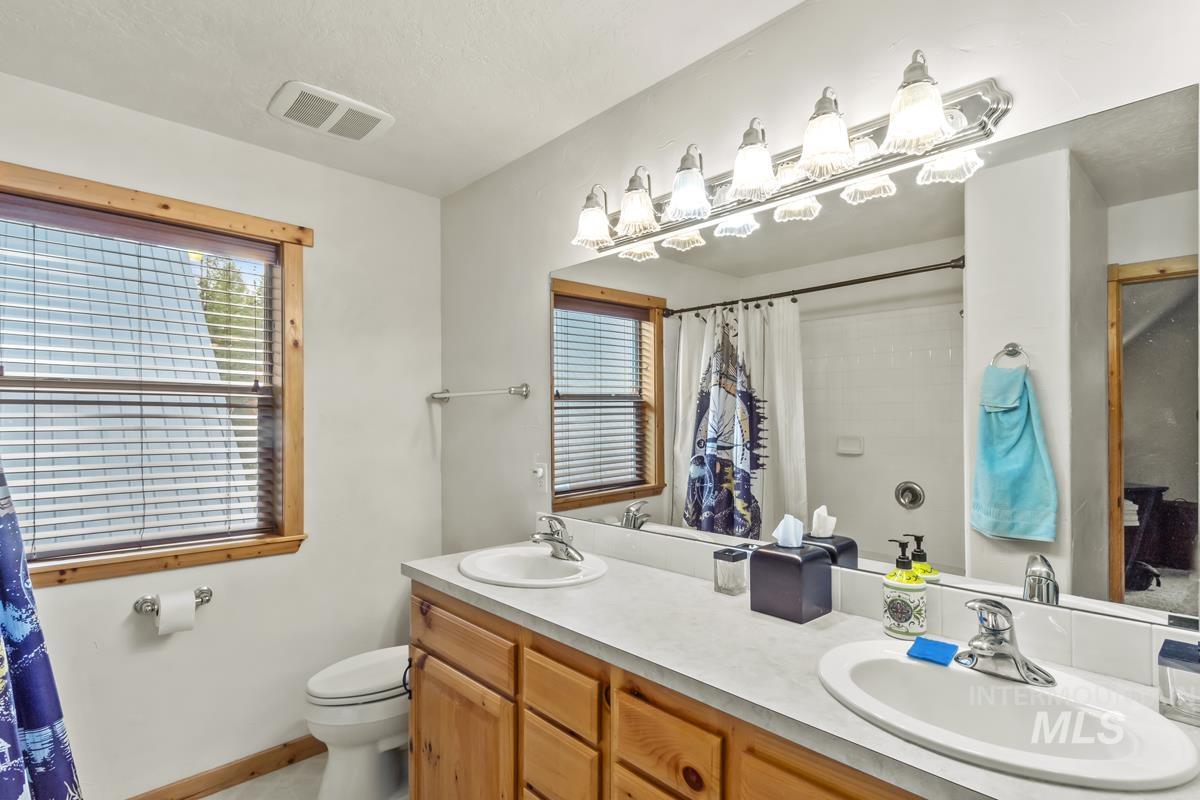 12824 Hereford Road Donnelly, ID 83615 - Photo 21 of 43