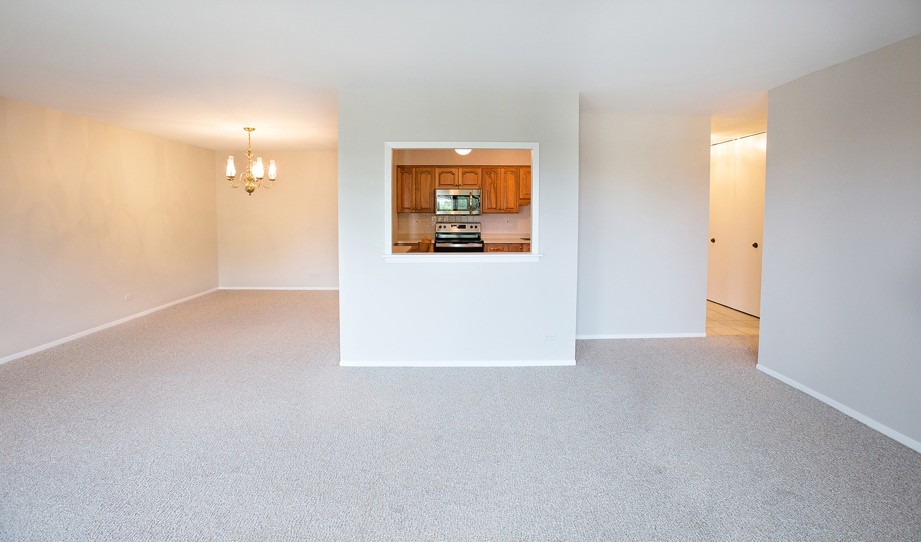 1415 East Central Road, Unit 409B Arlington Heights, IL 60005 - Photo 3 of 17