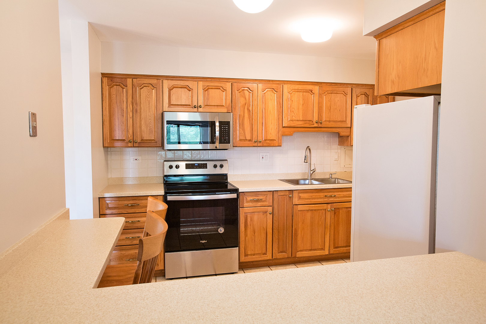 1415 East Central Road, Unit 409B Arlington Heights, IL 60005 - Photo 5 of 17