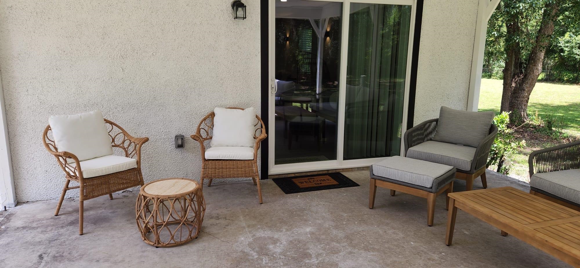 5200 Choctaw Street St. Augustine, FL 32092 - Photo 16 of 29 a living room with furniture and a potted plant