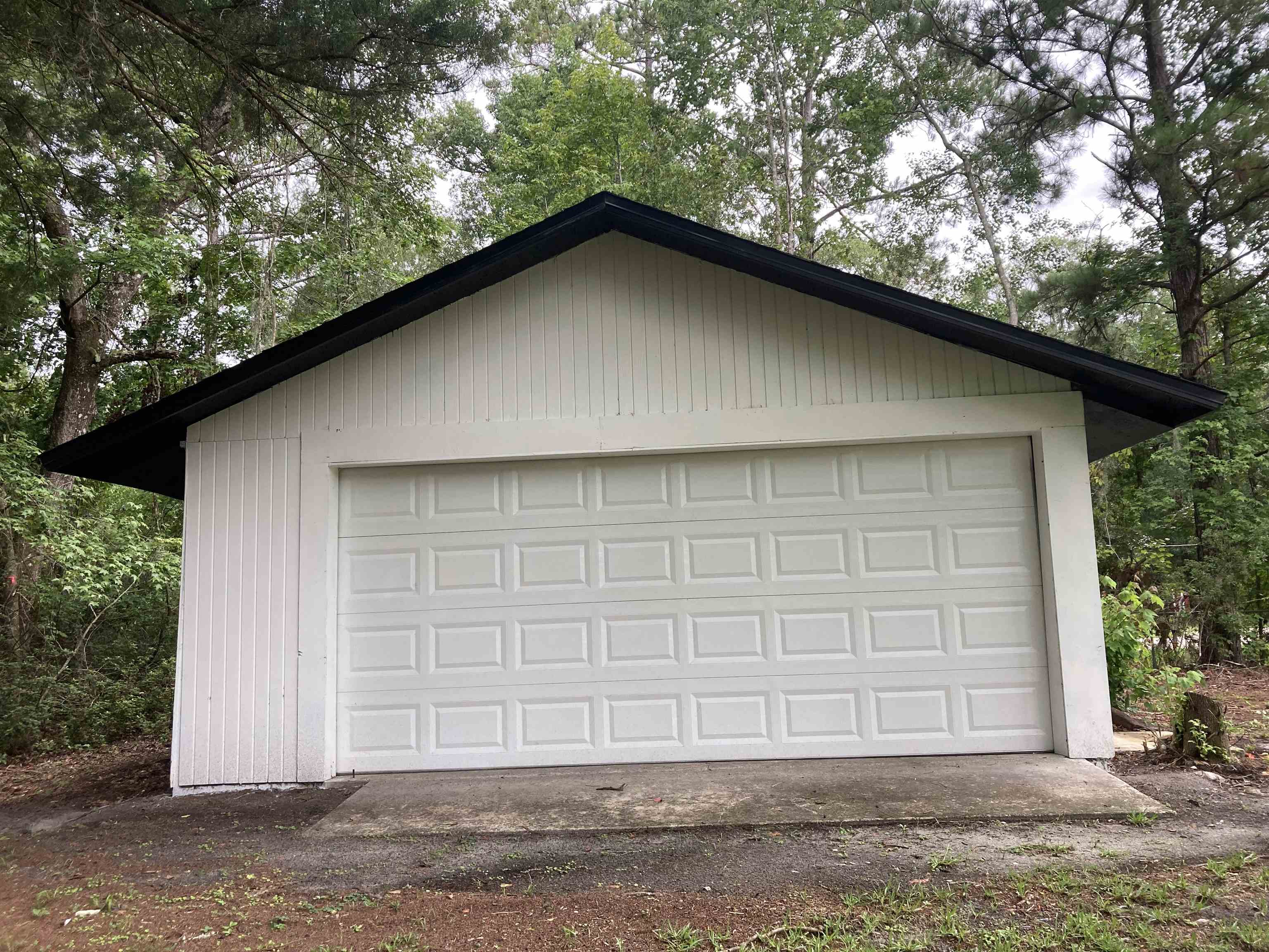 5200 Choctaw Street St. Augustine, FL 32092 - Photo 26 of 29 a view of a house with a garage