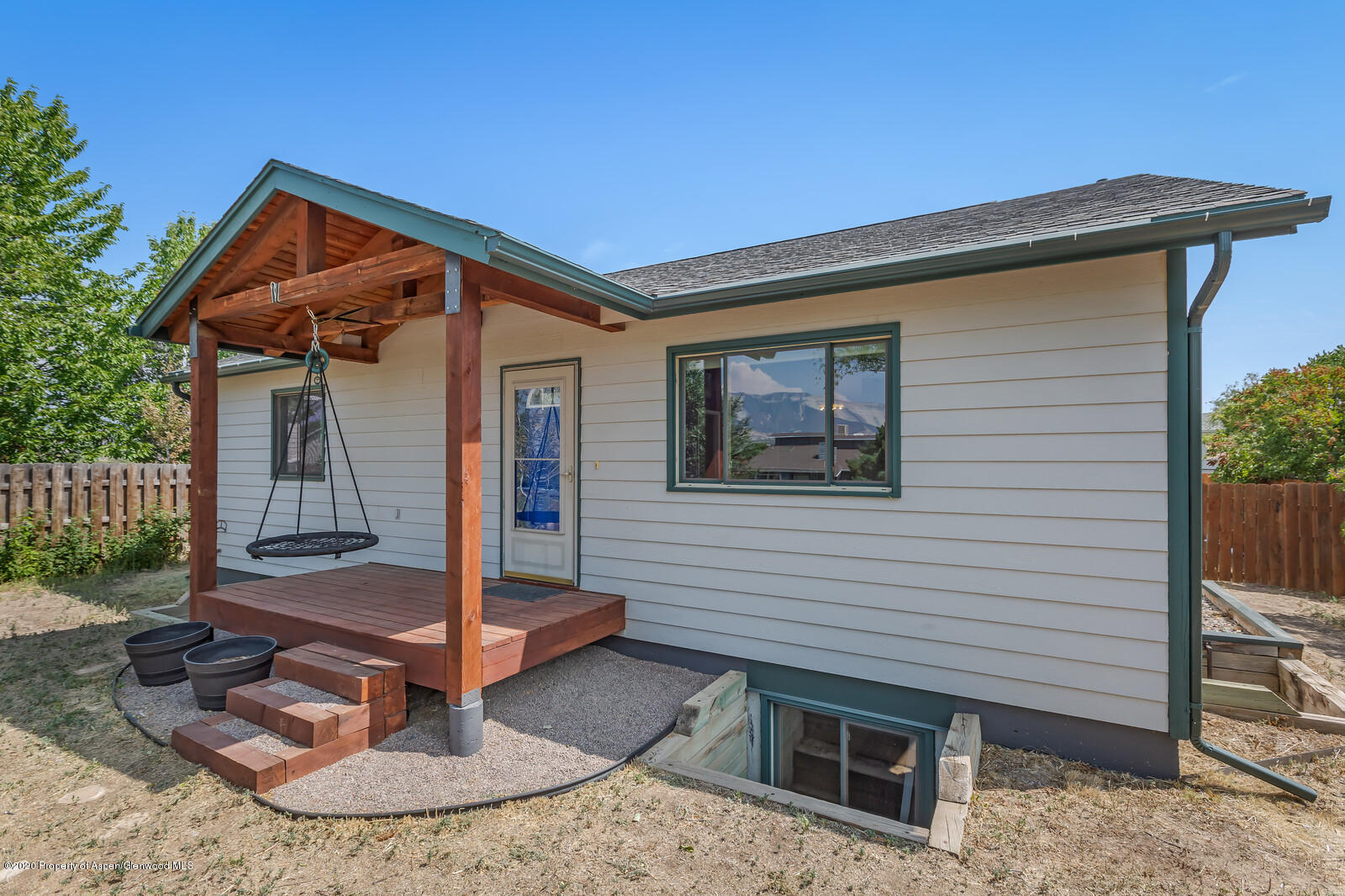 545 Elm Court Rifle, CO 81650 - Photo 3 of 25 04_545_Elm_CtRifle_81650004_mls