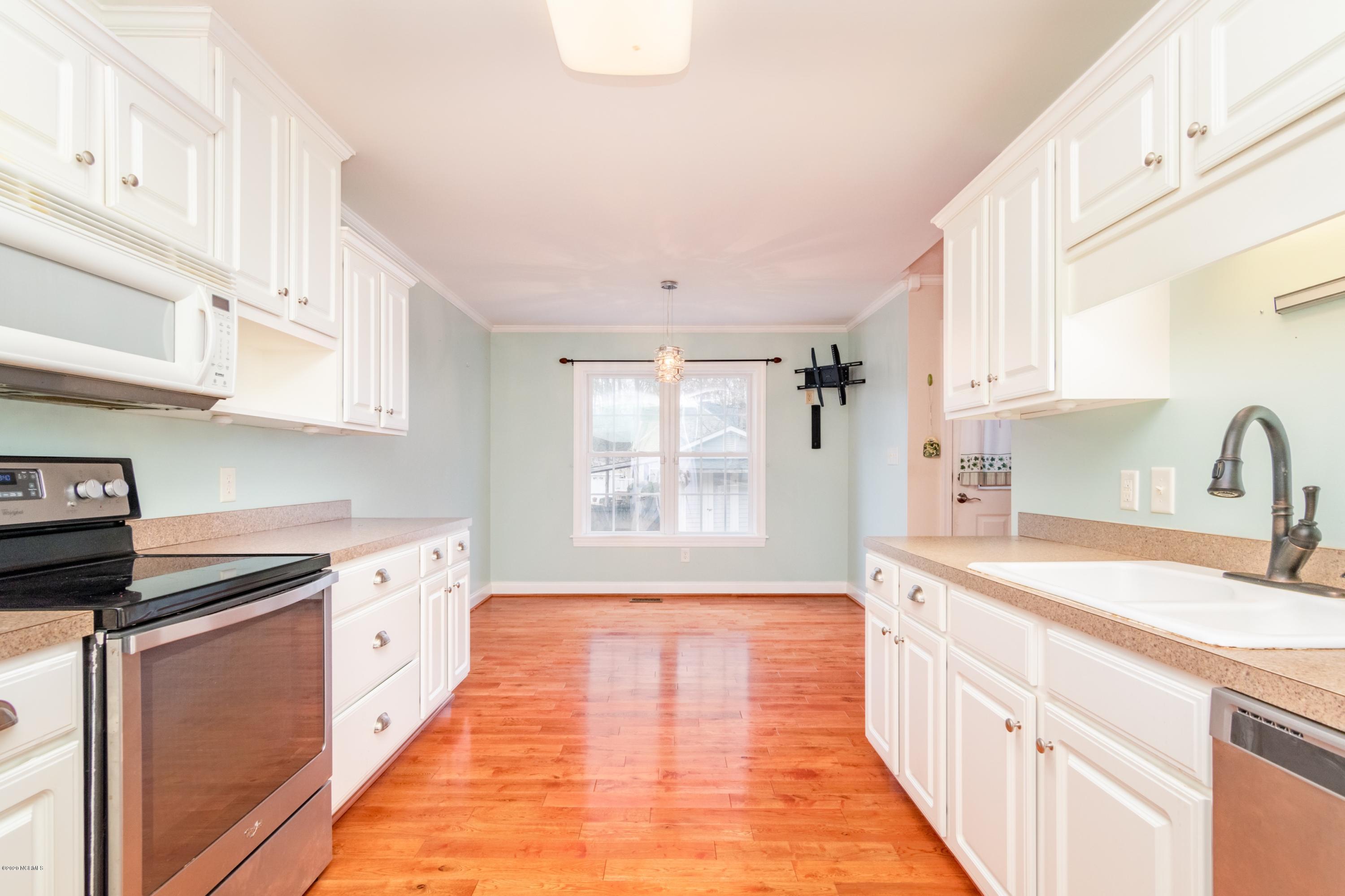 117 Pirate Cove Road Washington, NC 27889 - Photo 12 of 27 014 Kitchen and Dining Area