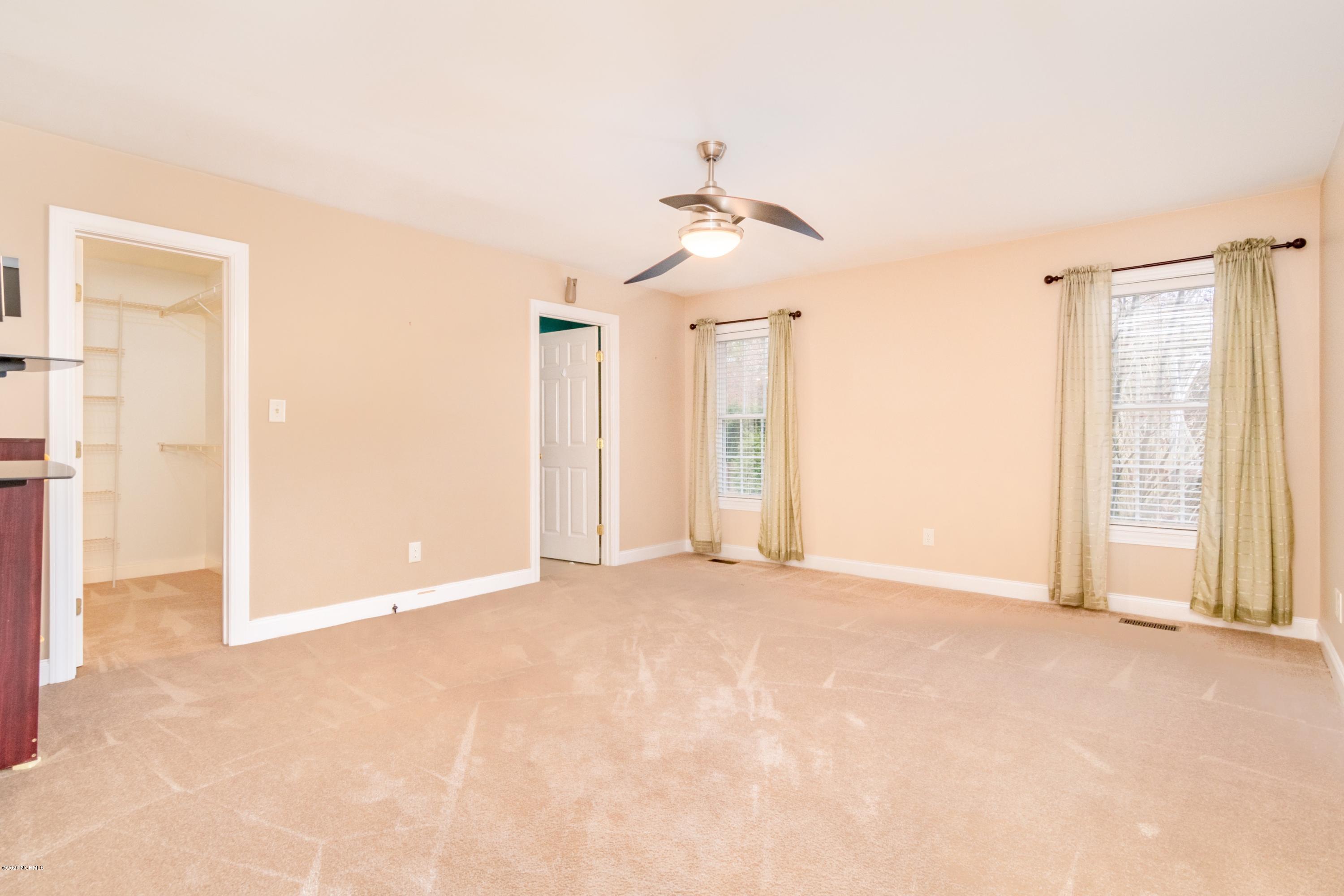 117 Pirate Cove Road Washington, NC 27889 - Photo 14 of 27 016 Larger Master Suite