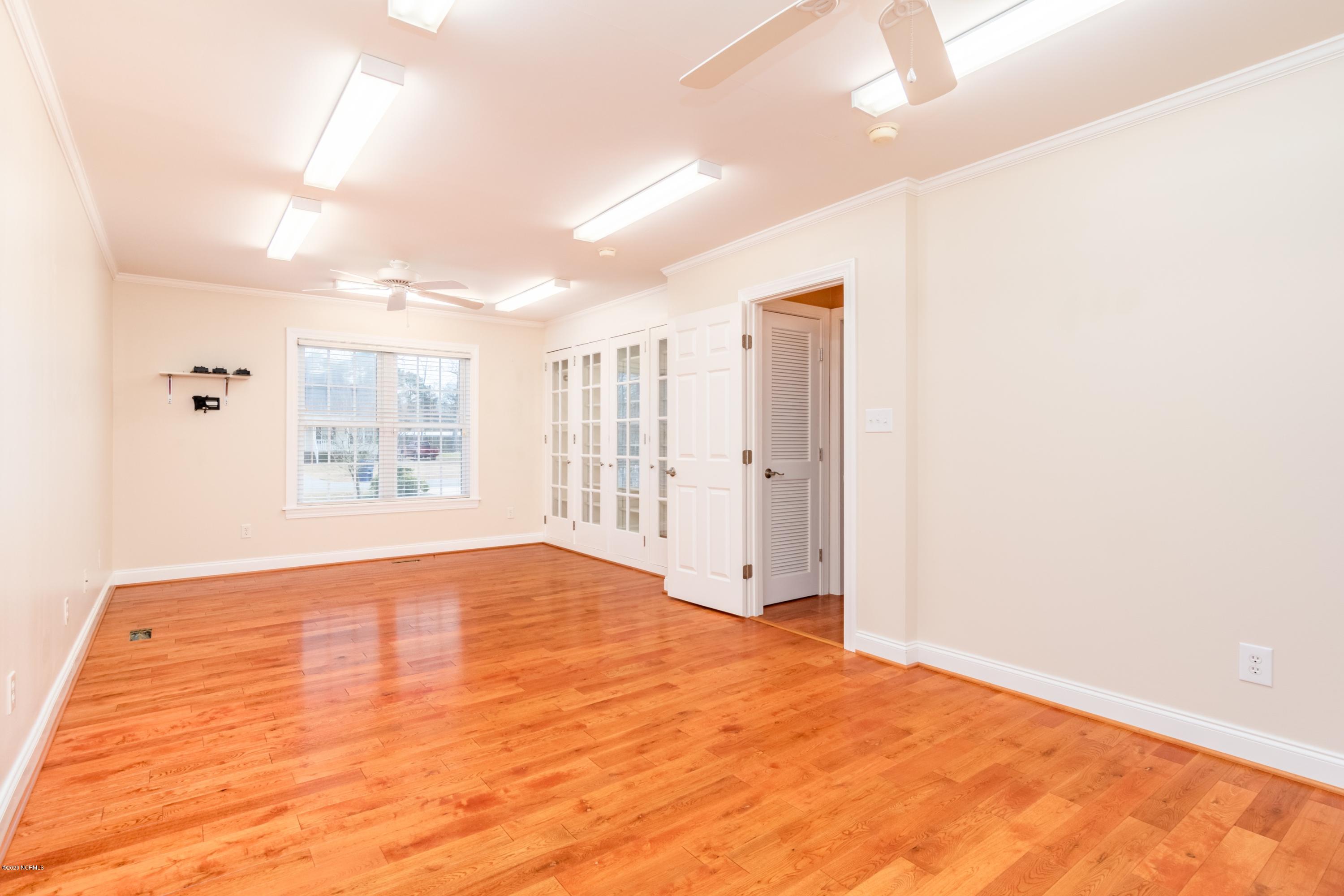 117 Pirate Cove Road Washington, NC 27889 - Photo 18 of 27 020 Bedroom 2