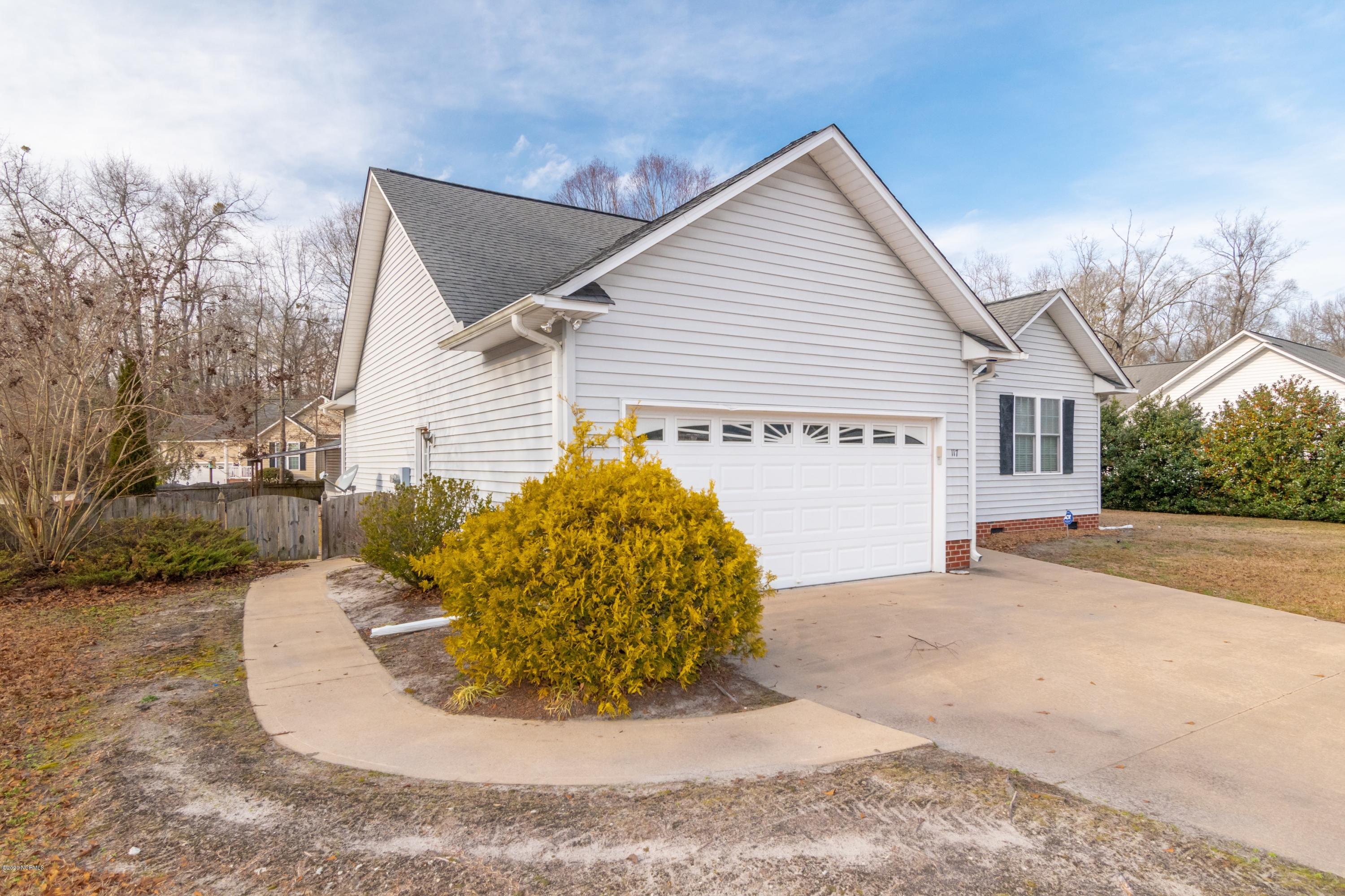 117 Pirate Cove Road Washington, NC 27889 - Photo 26 of 27 028 Side Walkway
