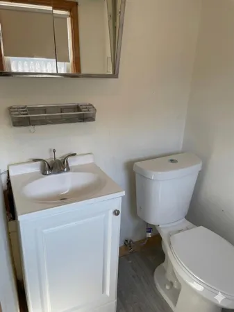 $1,400 | 103 Cable Avenue, Unit DOWNSTAIRS, Salisbury, MA 01952