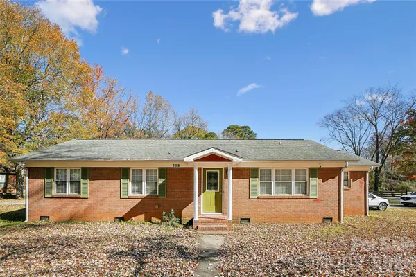 $500,000 | 7459 Elwood Drive, Charlotte, NC 28227