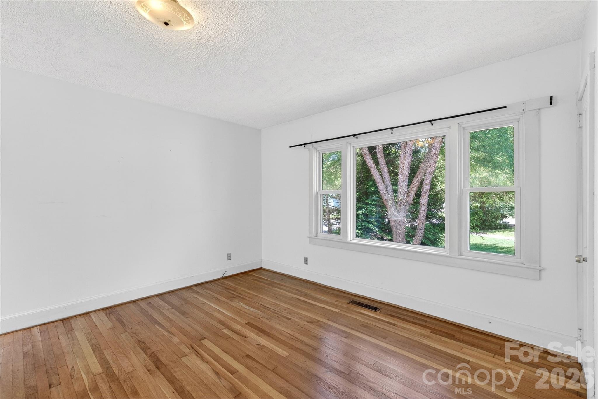 64 2nd Street Tryon, NC 28782 - Photo 14 of 33