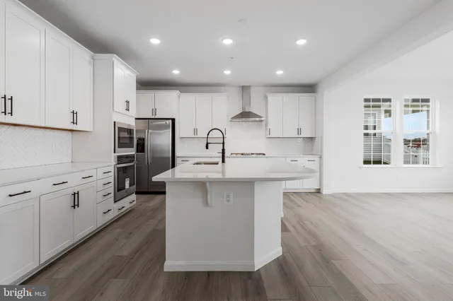 $574,999 | 10127 Wilkes Drive, Williamsport, MD 21795