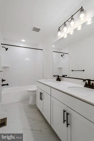 $574,999 | 10127 Wilkes Drive, Williamsport, MD 21795