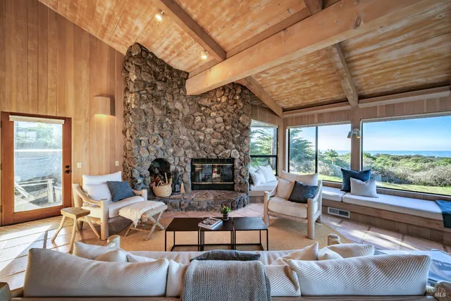 $1,995,000 | 167 Dune Drift Close, The Sea Ranch, CA 95497