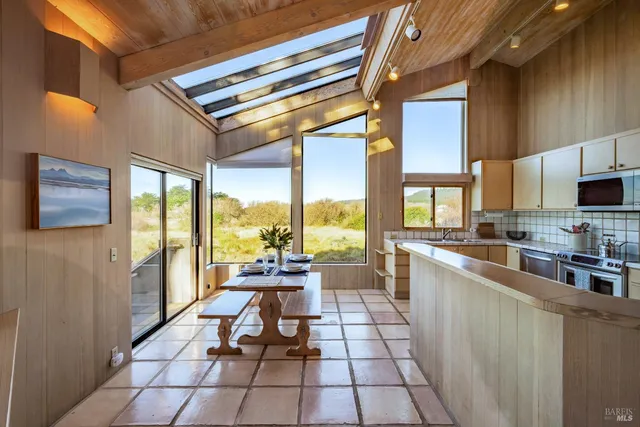 $1,995,000 | 167 Dune Drift Close, The Sea Ranch, CA 95497