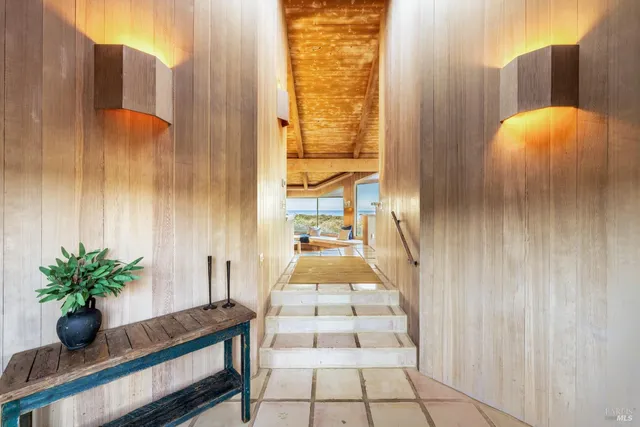 $1,995,000 | 167 Dune Drift Close, The Sea Ranch, CA 95497