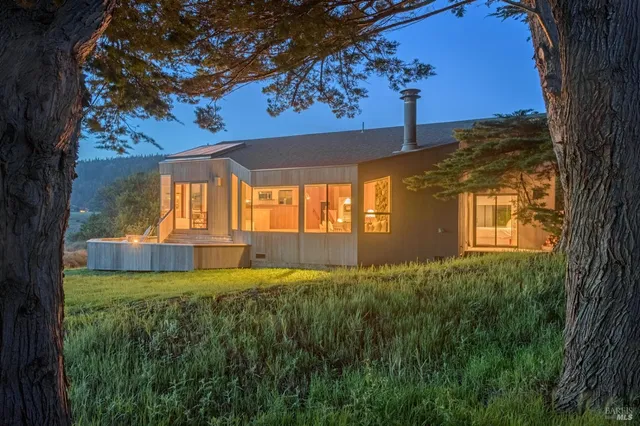 $1,995,000 | 167 Dune Drift Close, The Sea Ranch, CA 95497