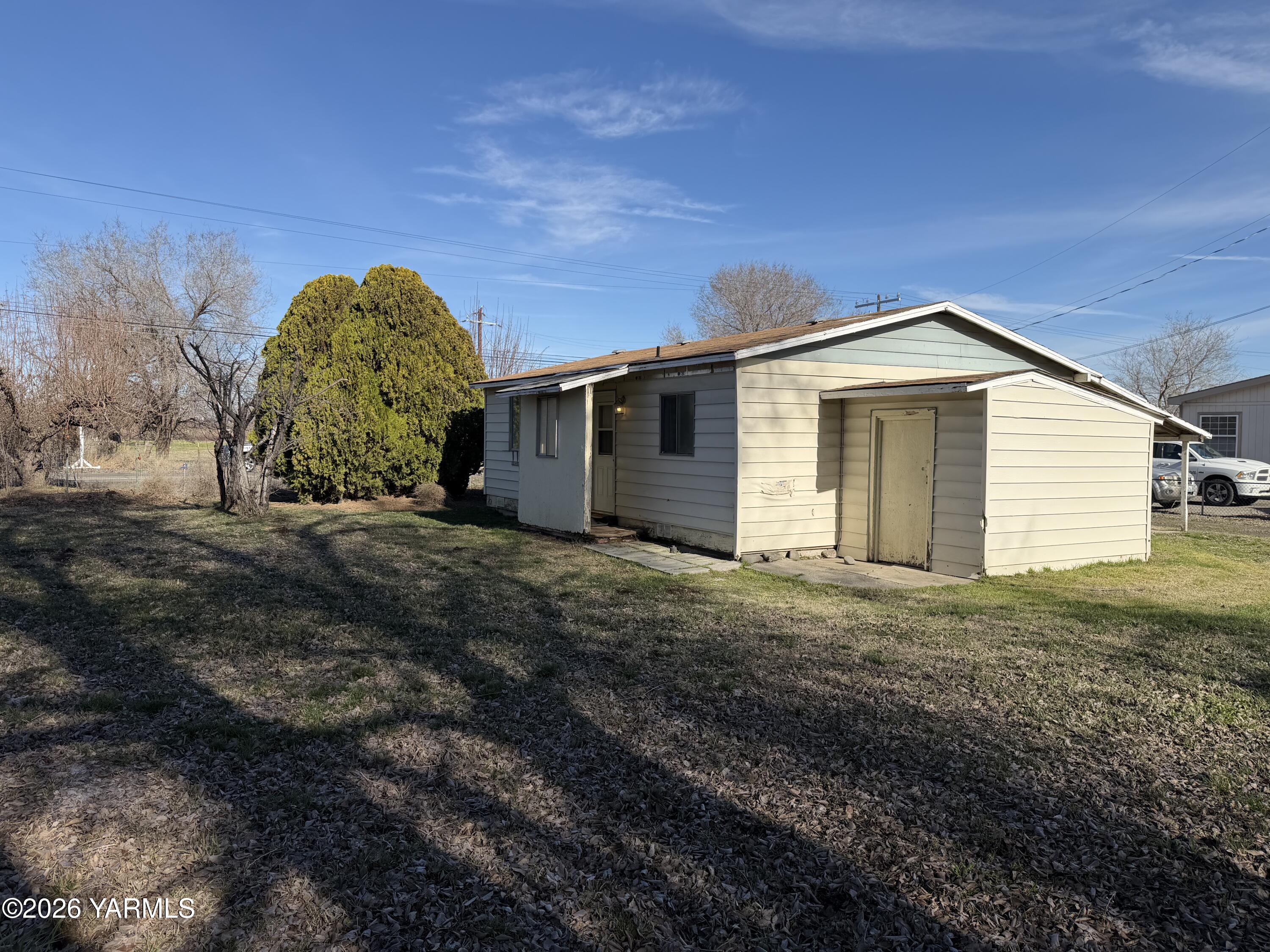 3204 Ahtanum Road Yakima, WA 98903 - Photo 8 of 15 IMG_1581